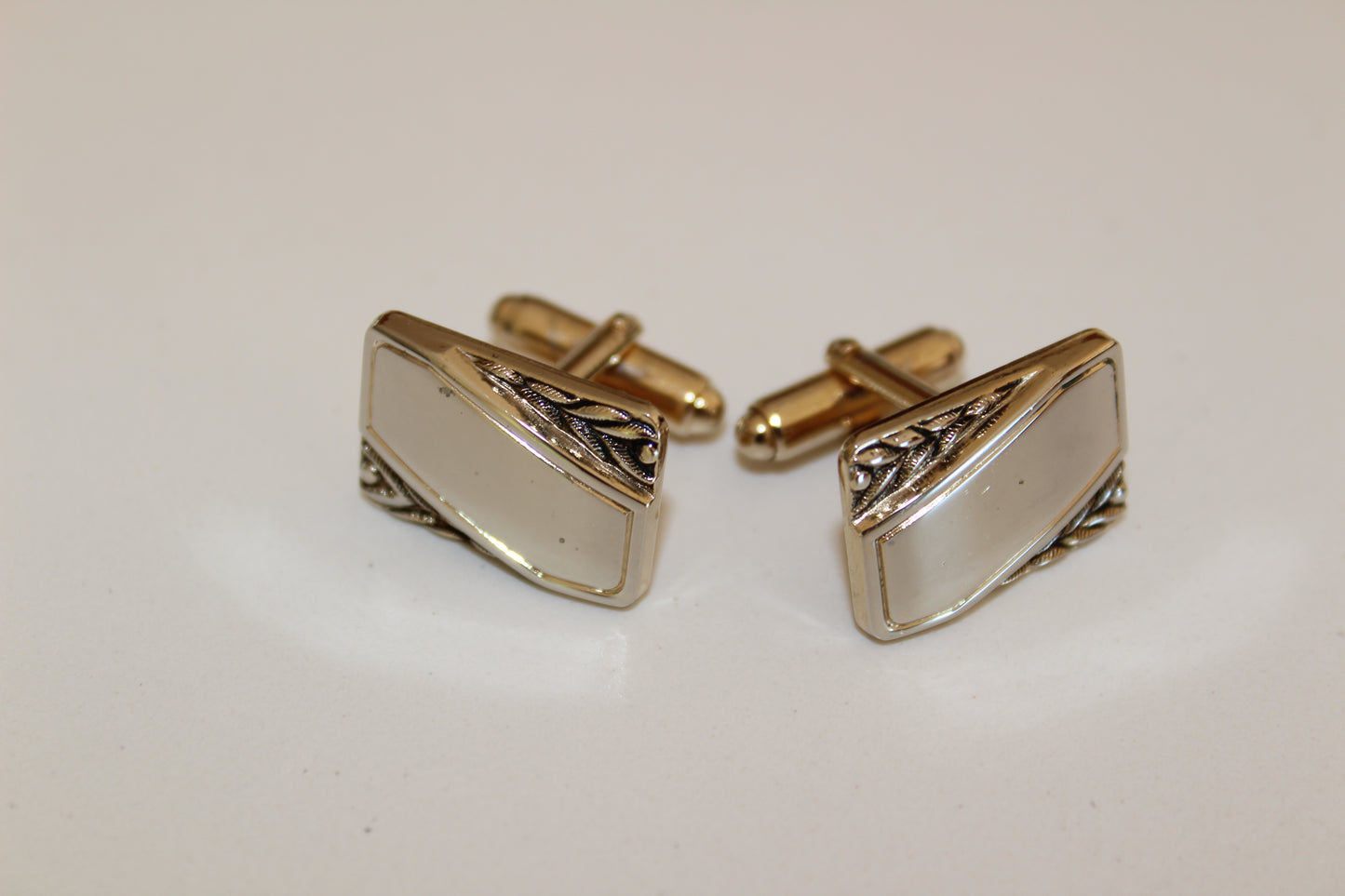 Gold tone vintage cufflinks