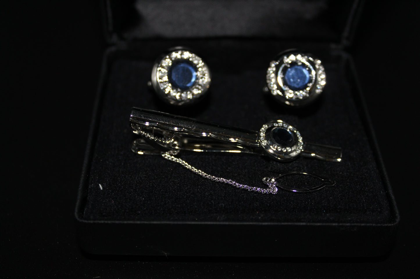 Giorgio Ferri vintage cufflink and Tie Bar set