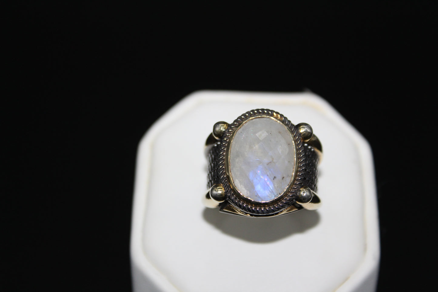Labradorite ring