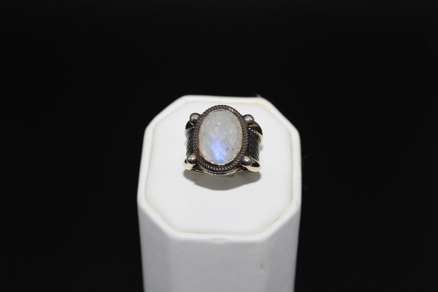 Labradorite ring