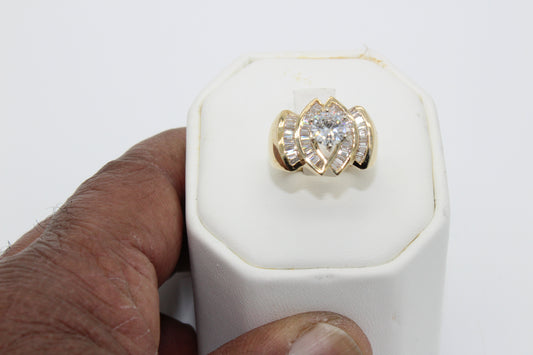 Gold and Diamond Ring